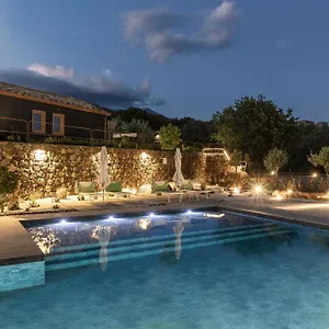 Podere Dell'etna Segreta - Essential Nature & Glamping Resort Biancavilla